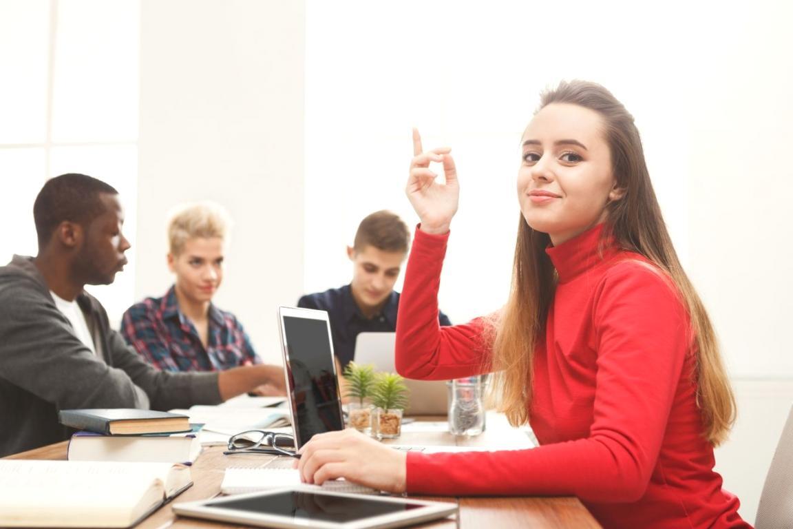 Tim spelterknoll Labs na webinaru o master budžetu